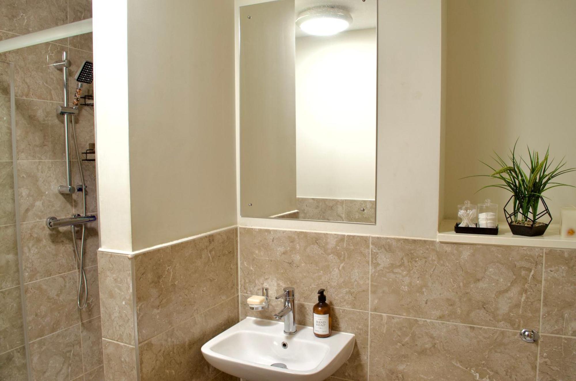 1 Bedroom In Manchester